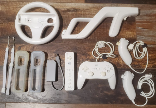 Assorted nintendo wii - assorted,