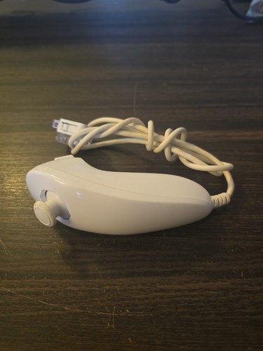 Wii nunchuck controllers video - wii,